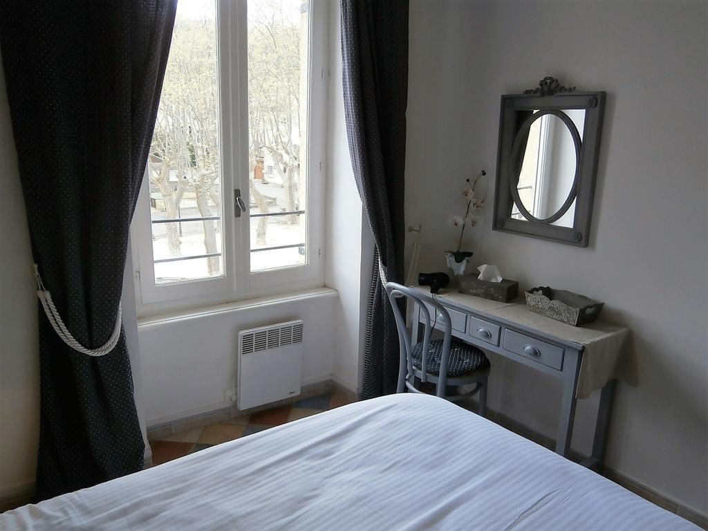 Maison De La Place Saint-Chinian Kültér fotó